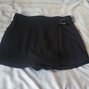 BOLD Elements Black Skort with Buckle Detail, Size: L